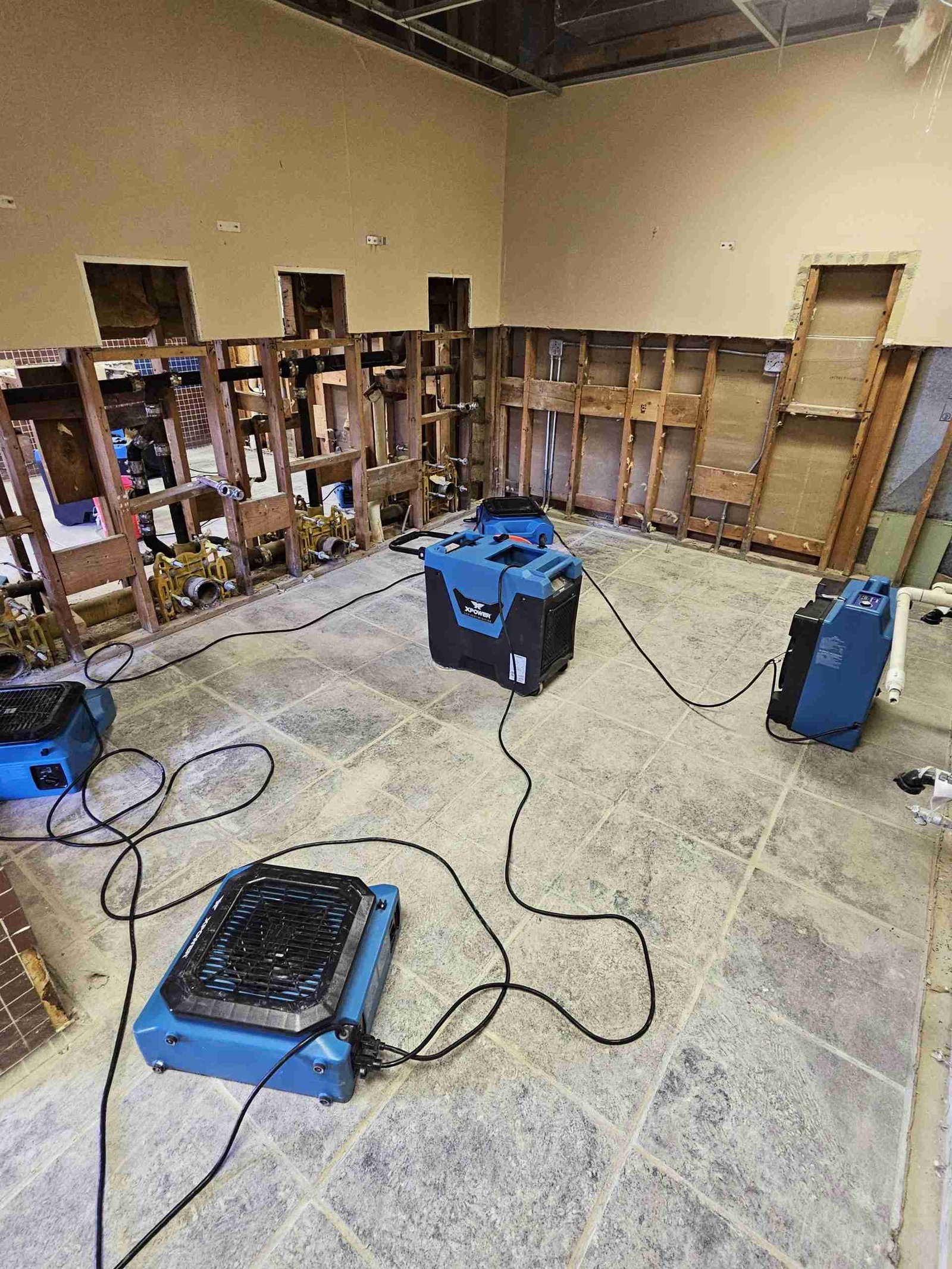 Local flood damage restoration company serving Arizona and Nevada