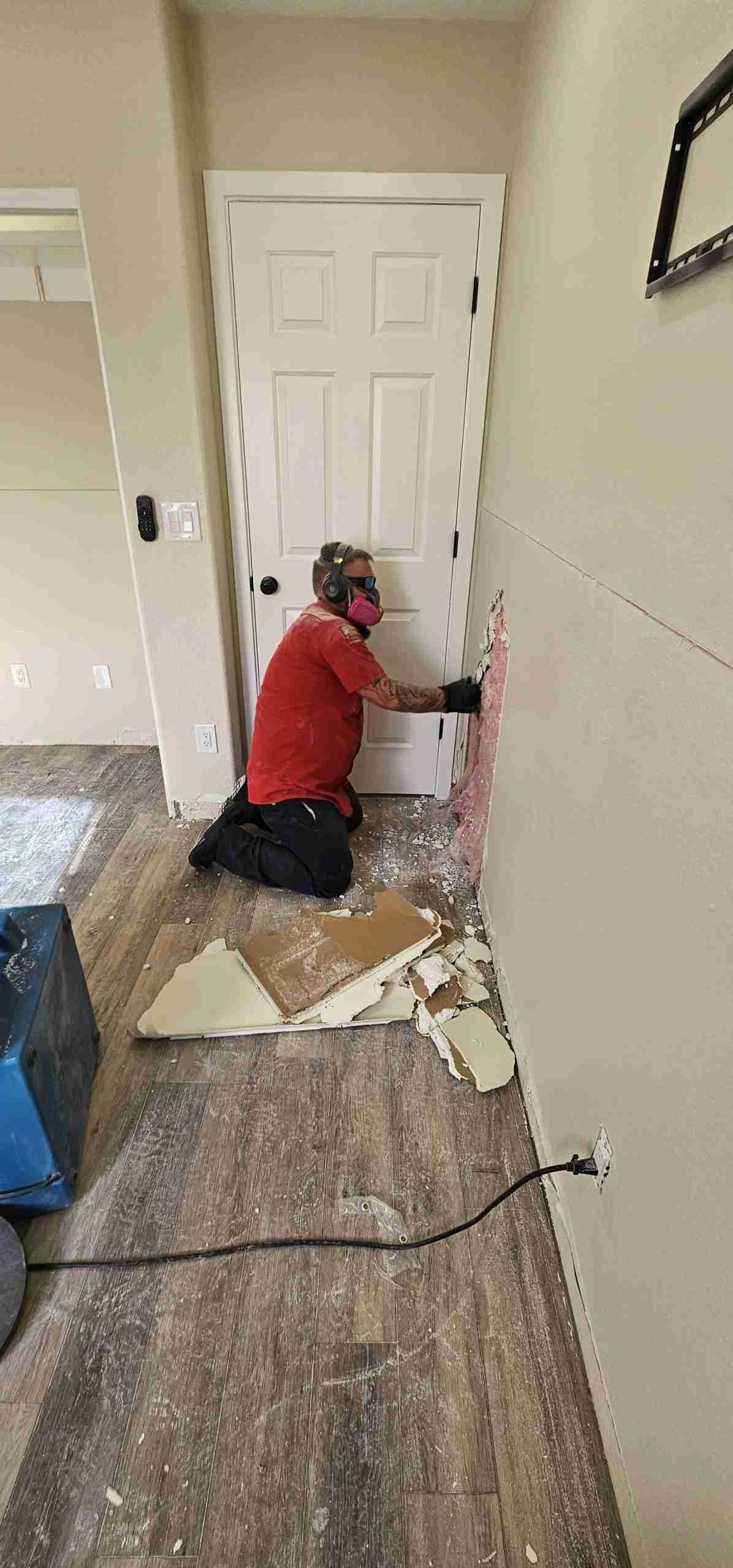 Professional flood cleanup service by Rapid Response Flood Restoration in Arizona and Nevada