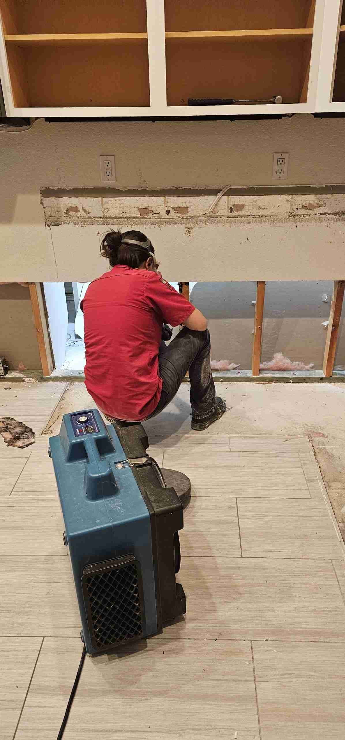 Flood damage cleanup and emergency restoration by Rapid Response Flood Restoration in Arizona and Nevada